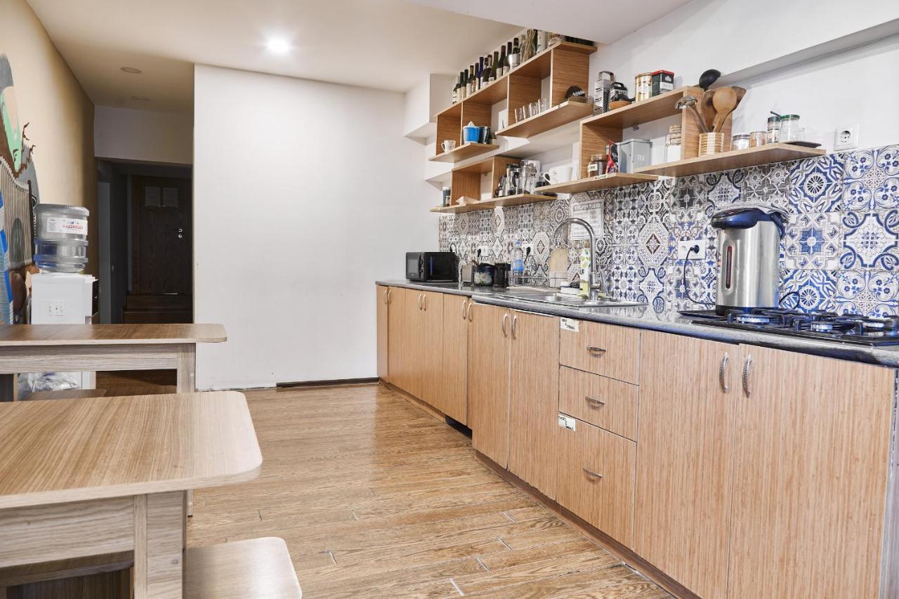 Moosica Hostel Tbilisi ภายนอก รูปภาพ