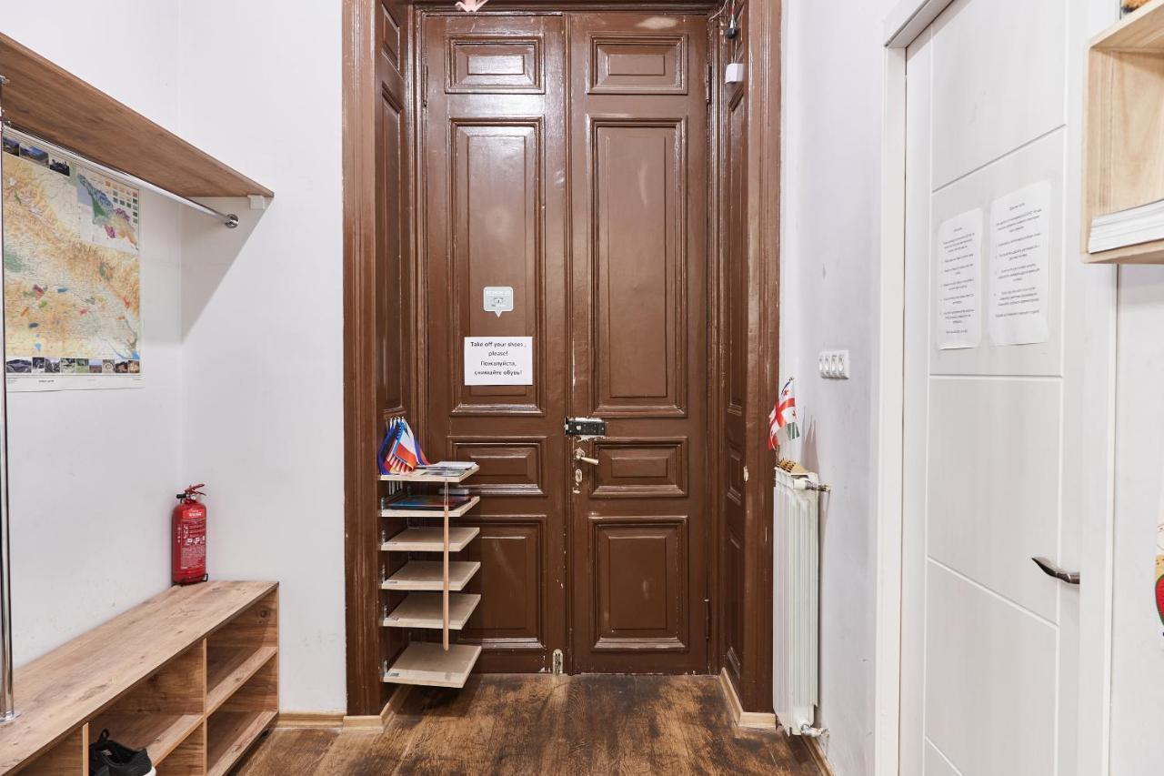 Moosica Hostel Tbilisi ภายนอก รูปภาพ