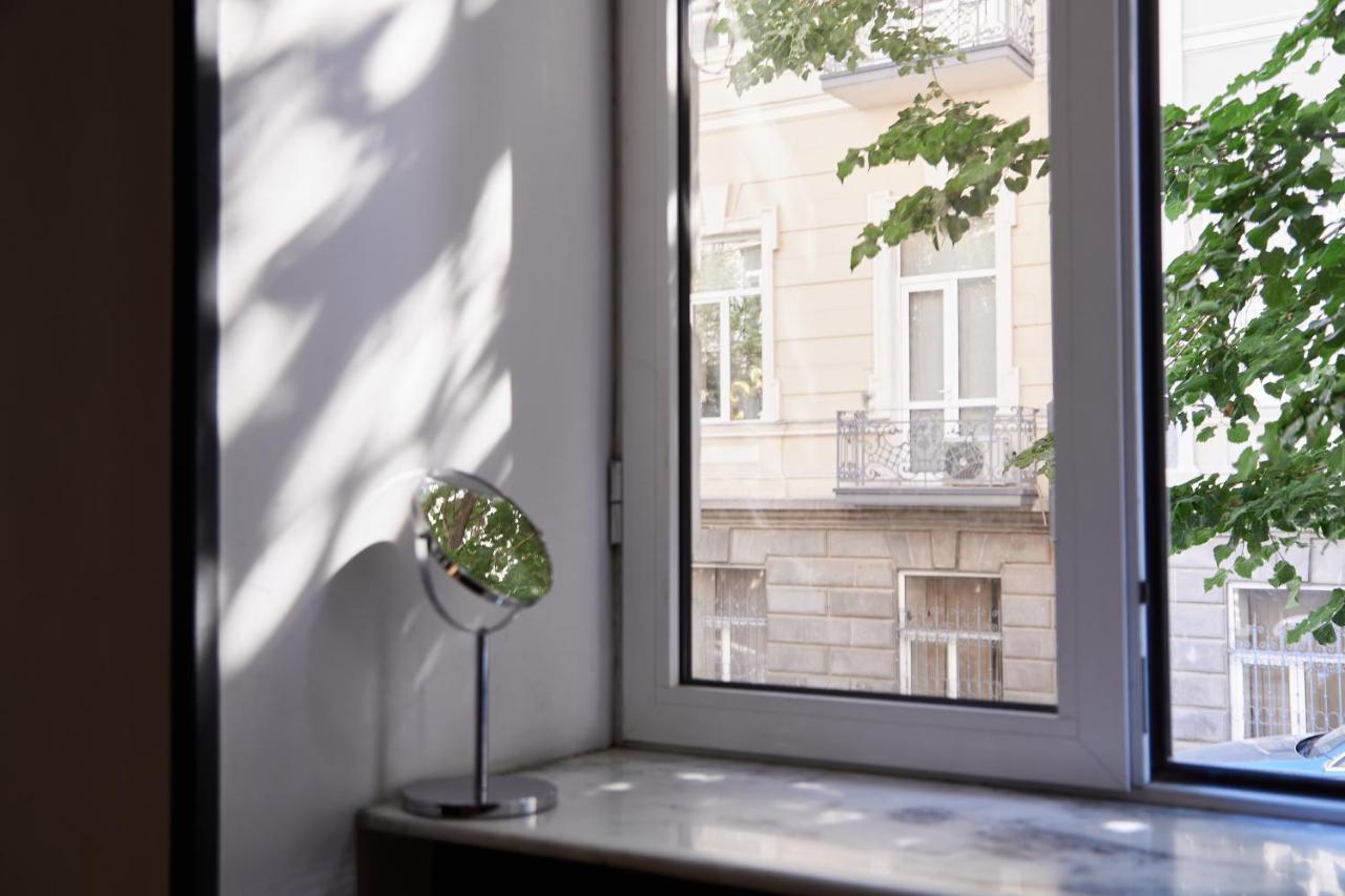 Moosica Hostel Tbilisi ภายนอก รูปภาพ