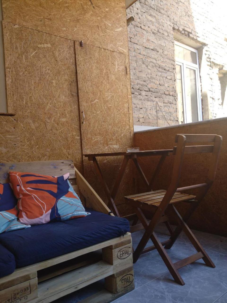 Moosica Hostel Tbilisi ภายนอก รูปภาพ