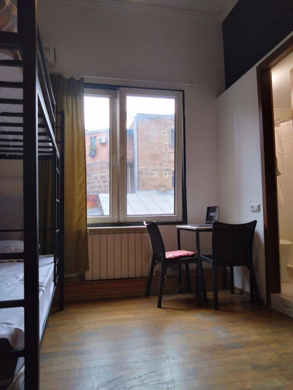 Moosica Hostel Tbilisi ภายนอก รูปภาพ